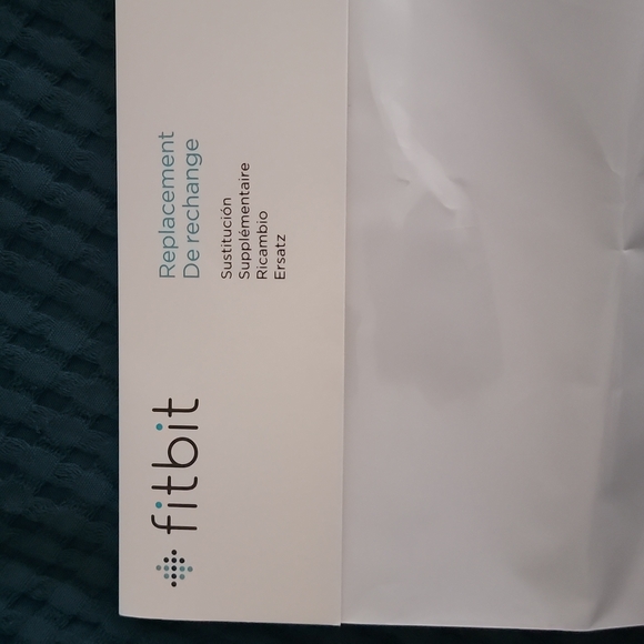 Fitbit replacement straps, rose gold and lavender - Picture 3 of 4